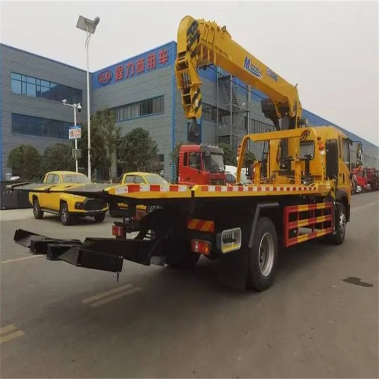 南通通州附近小随车吊出租电话，轻松解决搬运烦恼