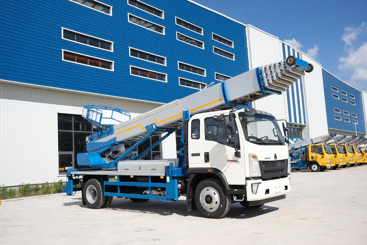 南通通州出租云梯车高空作业车 建筑垃圾搬运